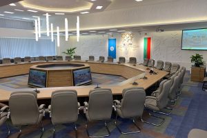 Конферентна зала в НСА "Васил Левски" Дискусионна микрофонна система BOSCH Оборудване на конферентни зали