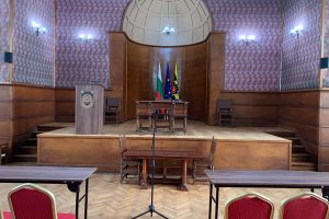 Зала за събития минна Дирекция гр. Перник - Озвучителна система и дискусионна микрофонна система BOSCH, конферентна катедра и конферентно обзавеждане Продажба на конферентна техника и оборудване