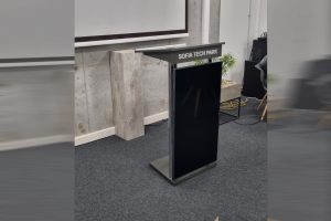 Изработка на конферентна катедра с вграден монитор - София Тех Парк Продажба на конферентна техника и оборудване
