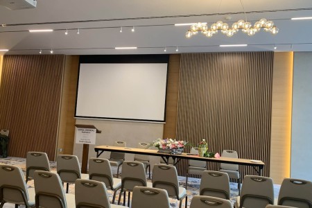 Парк Хотел Империал гр. Пловдив Продажба на конферентна техника и оборудване