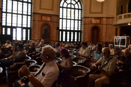 Цялостно оборудване за конференто мероприятие - Софийски Университет